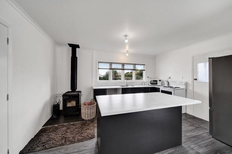 Photo of property in 12 Pitt Street, Normanby, Hawera, 4614