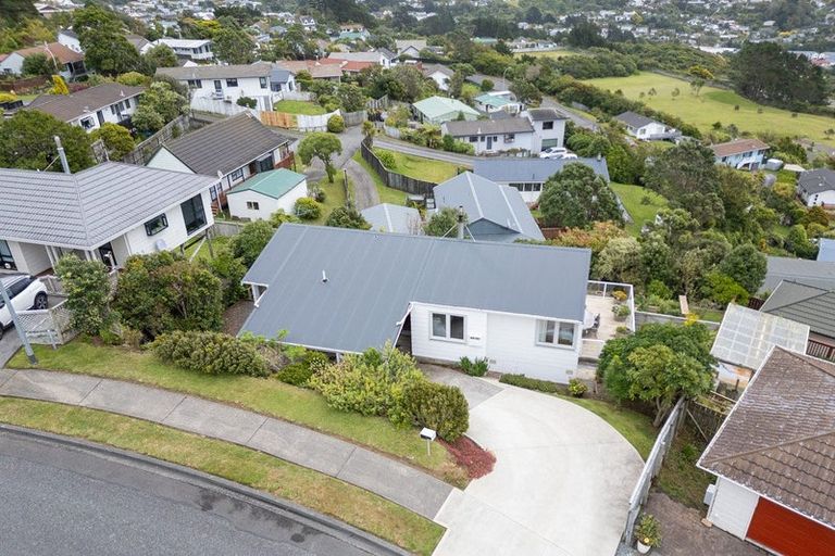 Photo of property in 5 Trinidad Crescent, Grenada Village, Wellington, 6037