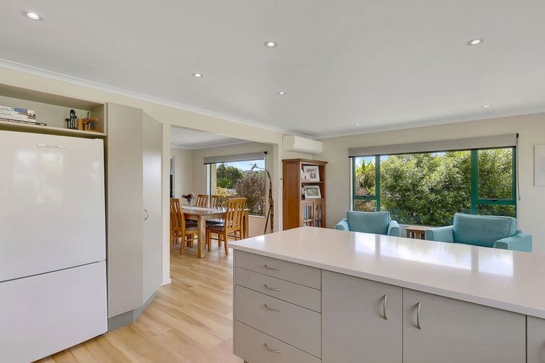 Photo of property in 71 Te Puia Drive, Aotea, Porirua, 5024