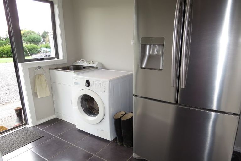 Photo of property in 89 Costley Street West, Carterton, 5713