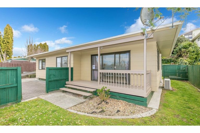 Photo of property in 432a Kahikatea Drive, Dinsdale, Hamilton, 3204