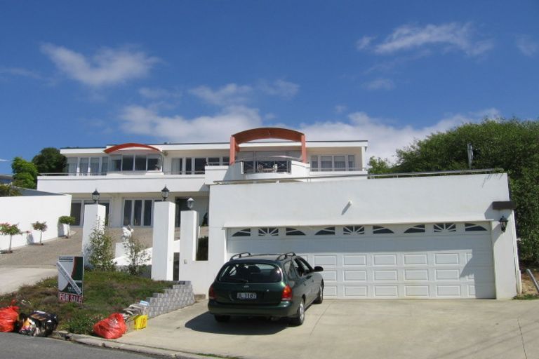 Photo of property in 12a Eastcliffe Road, Castor Bay, Auckland, 0620