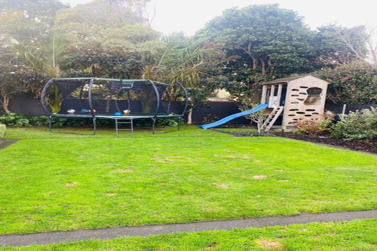 Photo of property in 243 Mangorei Road, Merrilands, New Plymouth, 4312