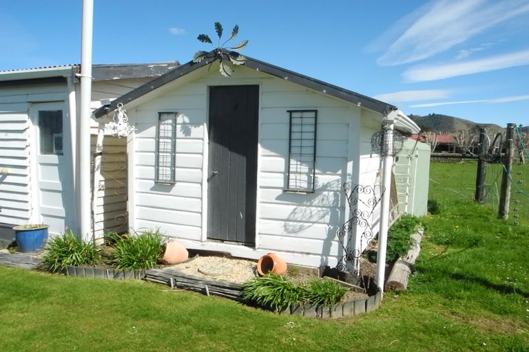 Photo of property in 14 Studholme Settlement Road, Waimate, 7979