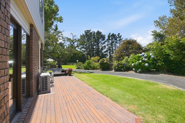 Photo of property in 17 Ridgewood Drive, Ridgewood, New Plymouth, 4371