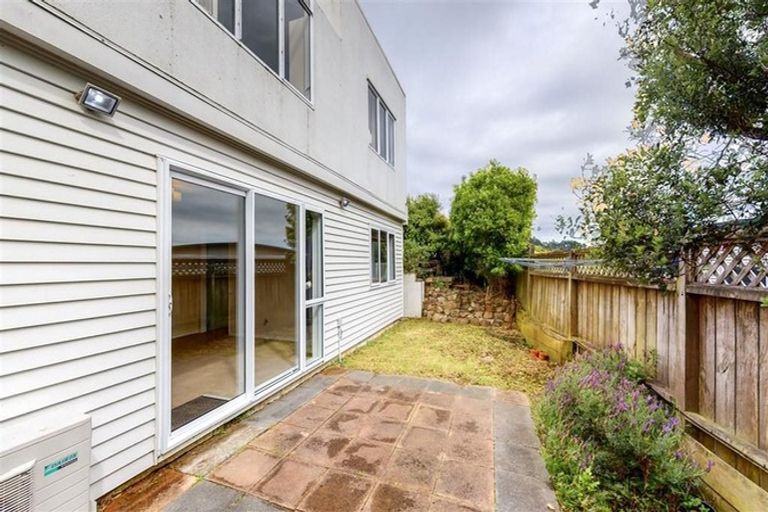 Photo of property in 102a Karepa Street, Brooklyn, Wellington, 6021