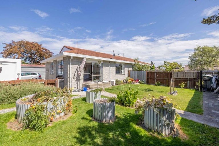 Photo of property in 2/46 Aldwins Road, Phillipstown, Christchurch, 8062