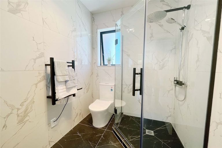 Photo of property in 2b Marina Road, Torbay, Auckland, 0630