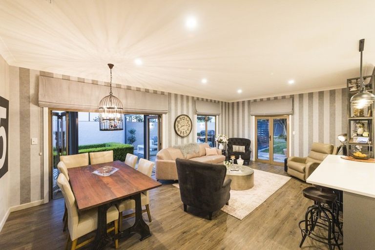 Photo of property in 28a Karina Terrace, Roslyn, Palmerston North, 4414