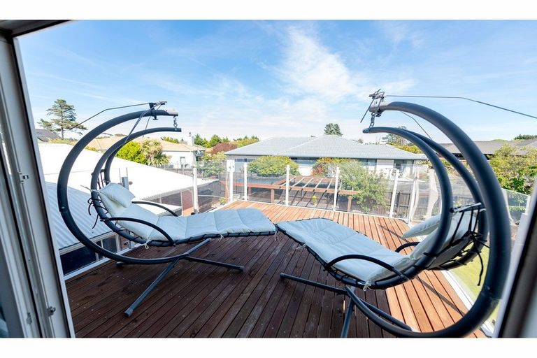 Photo of property in 49 Orlando Crescent, Waimairi Beach, Christchurch, 8083