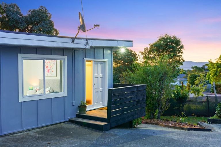 Photo of property in 30 Ruru Street, Waikanae, 5036