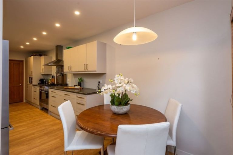 Photo of property in 10 Nehru Place, Cashmere, Christchurch, 8022