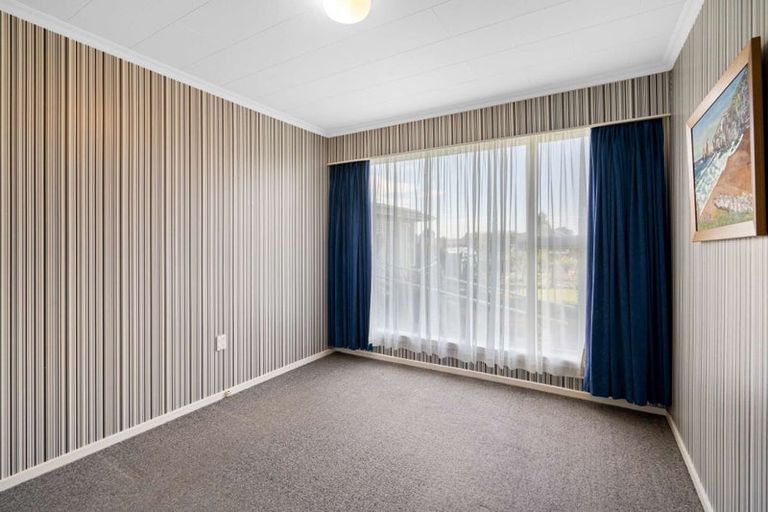 Photo of property in 2 Highfield Terrace, Newfield, Invercargill, 9812