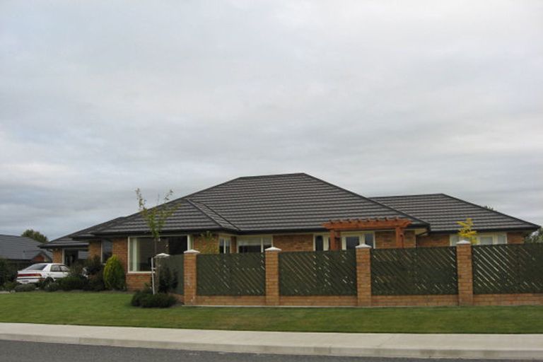 Photo of property in 13 Kensington Avenue, Rangiora, 7400