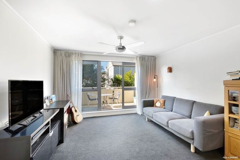 Photo of property in 325/26 Morningside Drive, Morningside, Auckland, 1025