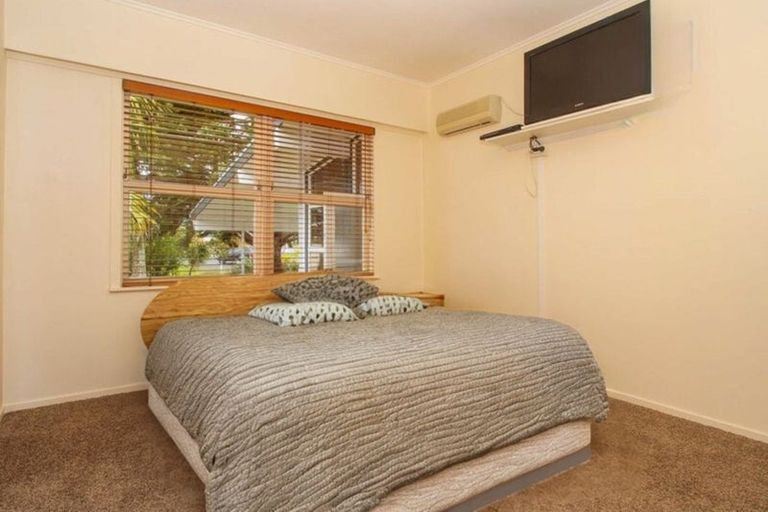 Photo of property in 1096 Kaipara Coast Highway, Kaukapakapa, 0873