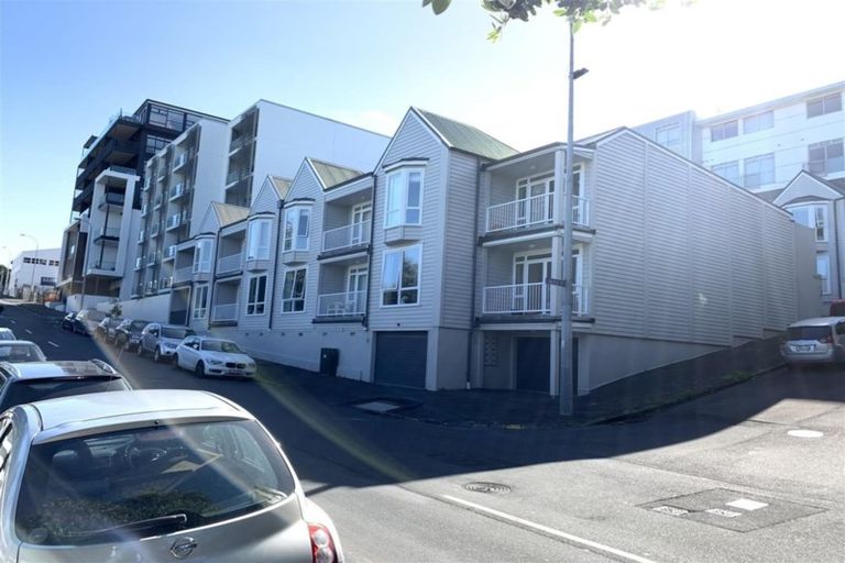 Photo of property in 5/9 Basque Road, Eden Terrace, Auckland, 1021