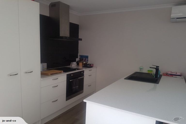 Photo of property in 32 Frederick Street, Carterton, 5713