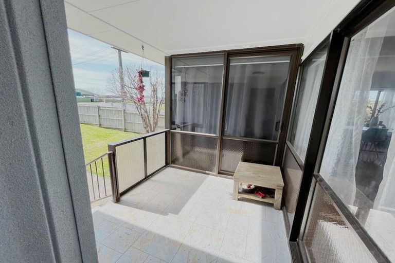 Photo of property in 93a Litten Road, Cockle Bay, Auckland, 2014