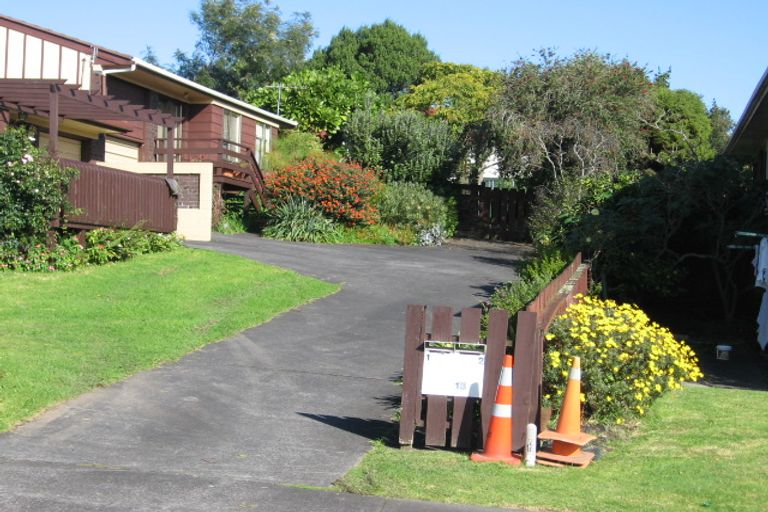 Photo of property in 2/13 Courant Place, Clover Park, Auckland, 2019