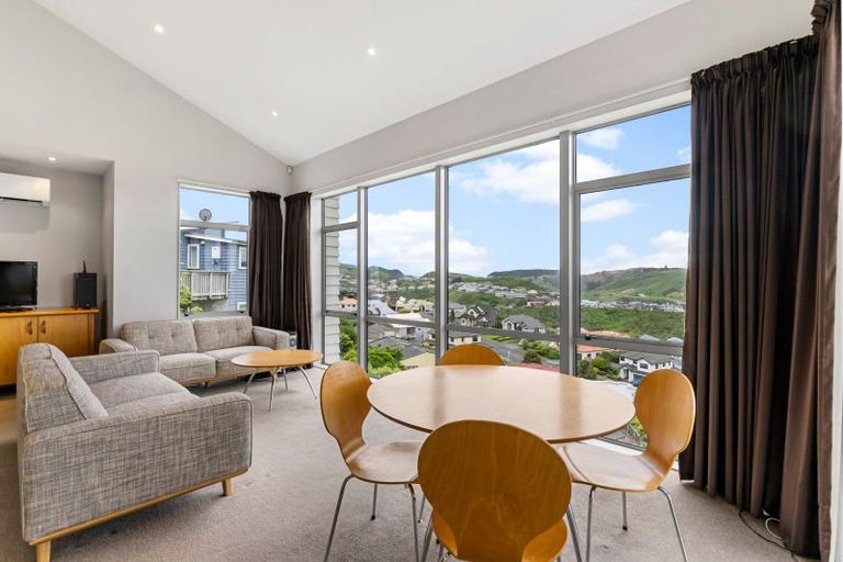 Photo of property in 65 Erlestoke Crescent, Churton Park, Wellington, 6037