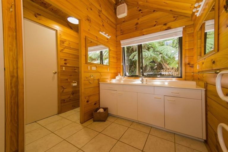 Photo of property in 14 Haddon Crescent, Whitianga, 3510