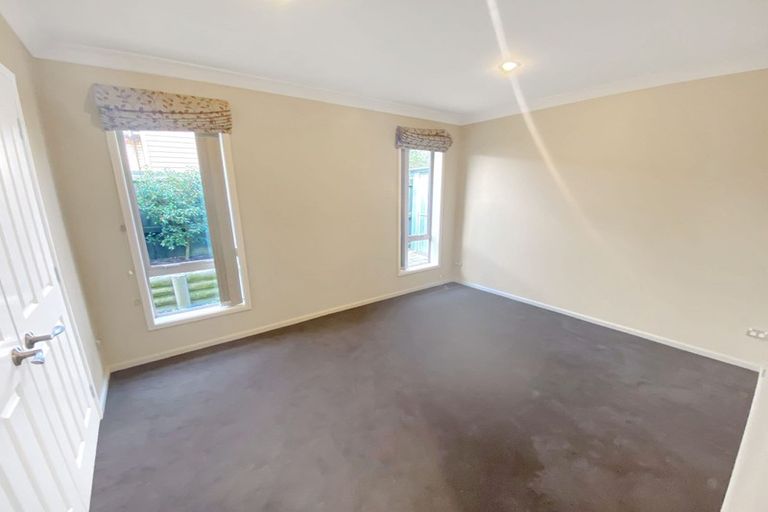 Photo of property in 2 Rooney Place, Aidanfield, Christchurch, 8025