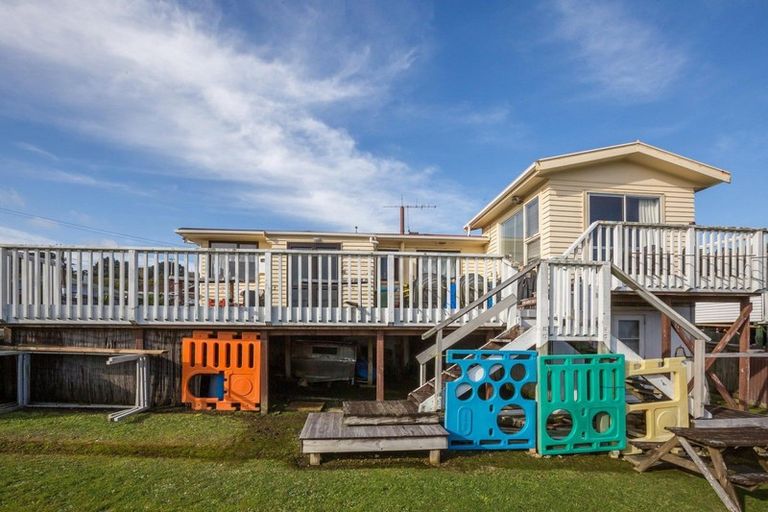 Photo of property in 79 Driver Crescent, Cannons Creek, Porirua, 5024
