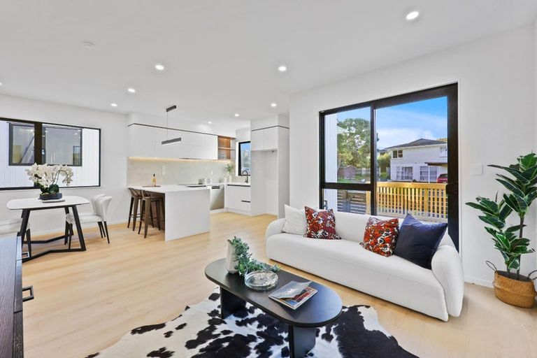 Photo of property in 13b Meadway, Sunnyhills, Auckland, 2010