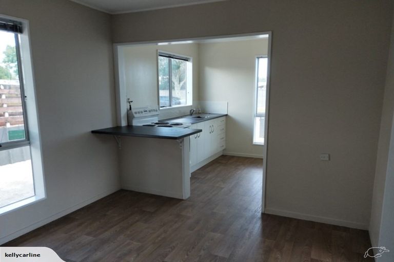 Photo of property in 8 Kebbell Avenue, Levin, 5510