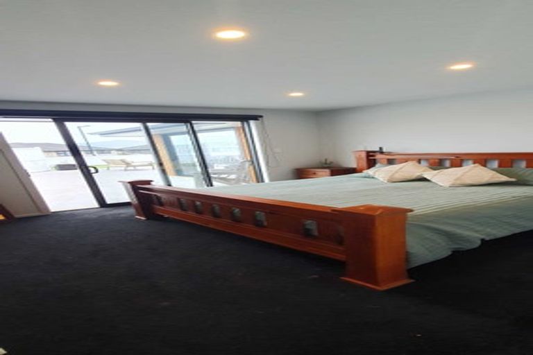 Photo of property in 15 Saint Michael Crescent, One Tree Point, 0118