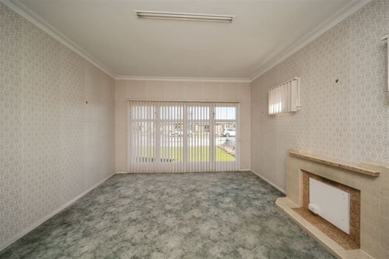 Photo of property in 12 Grey Street, Hawera, 4610