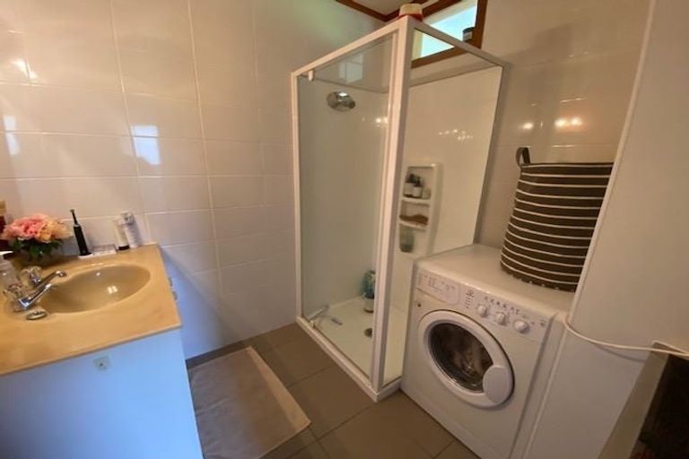 Photo of property in 27a Kenmure Avenue, Forrest Hill, Auckland, 0620