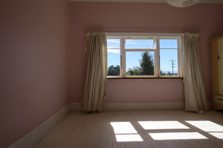 Photo of property in 9 Queen Street, Albury, Cave, 7984