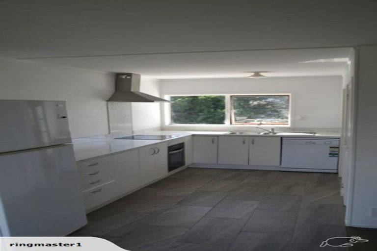 Photo of property in 3/1 Leigh Terrace, Bayview, Auckland, 0629