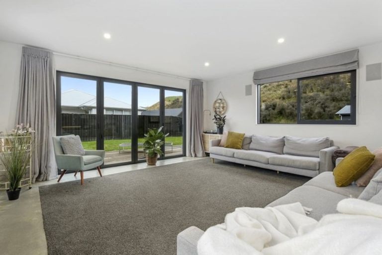 Photo of property in 18 Sandford Terrace, Lower Shotover, Queenstown, 9304