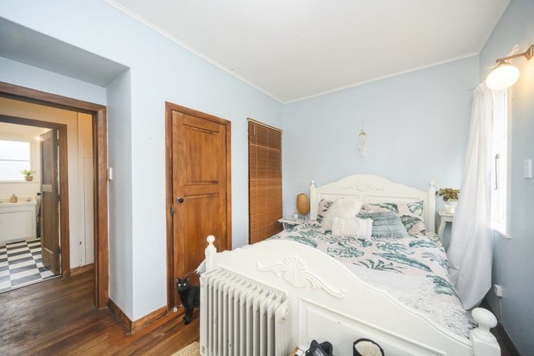 Photo of property in 534 Featherston Street, Roslyn, Palmerston North, 4414