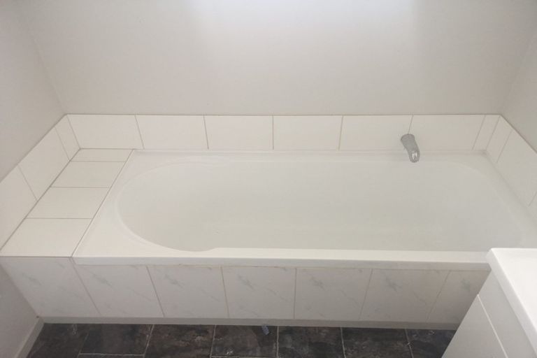 Photo of property in 15a Eastburn Street, Papakura, 2110