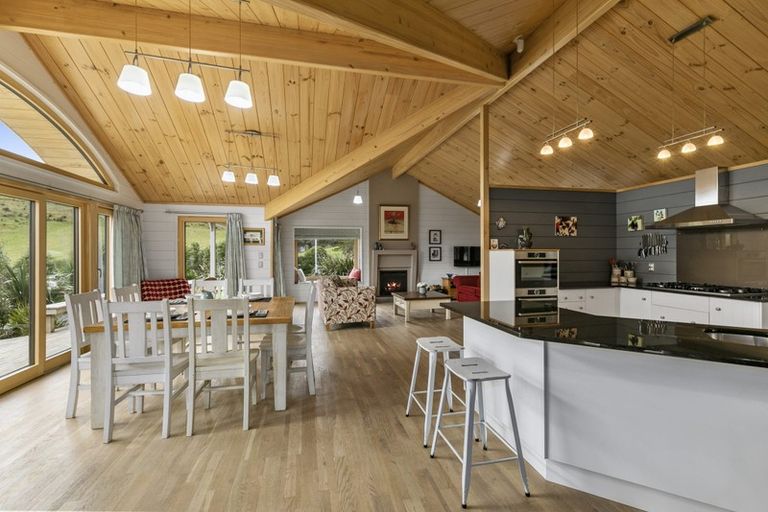 Photo of property in 31b Kakariki Way, Whitemans Valley, Upper Hutt, 5371