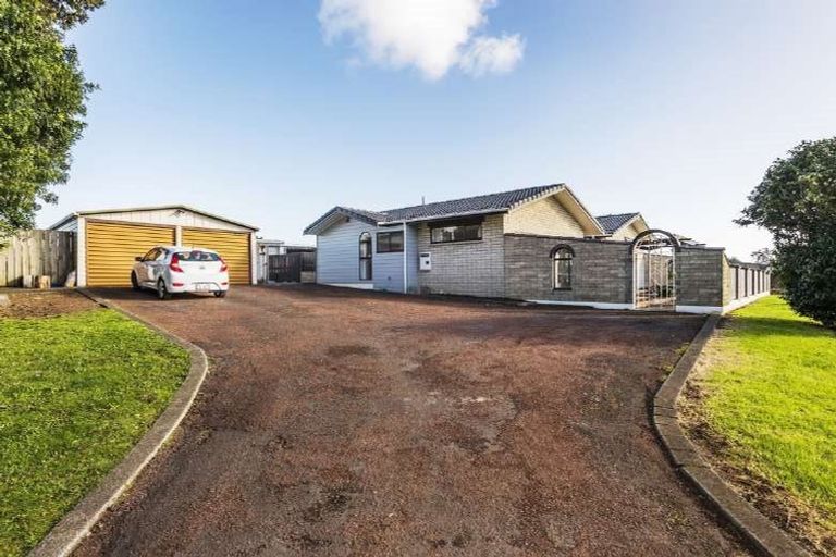 Photo of property in 16 Shakespeare Road, Waiuku, 2681