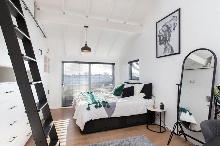 Photo of property in 10a Fovant Street, Russley, Christchurch, 8042