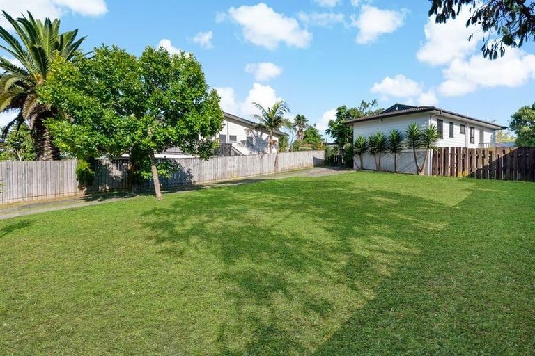 Photo of property in 183 Mahia Road, Wattle Downs, Auckland, 2103