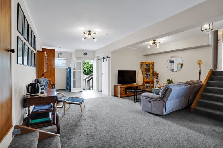 Photo of property in 177 Govett Avenue, Frankleigh Park, New Plymouth, 4310