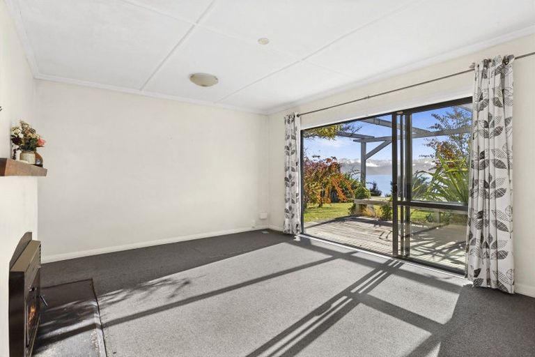 Photo of property in 32 Flora Dora Parade, Lake Hawea, Wanaka, 9382