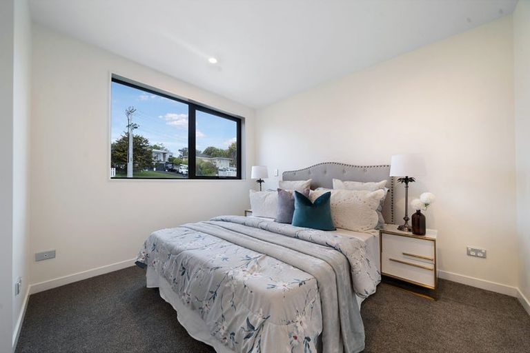 Photo of property in 28b Moire Road, Massey, Auckland, 0614