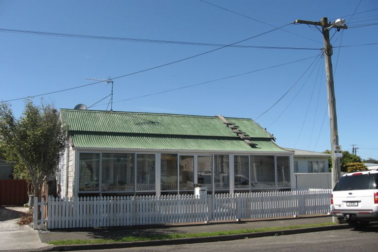 Photo of property in 6 Tay Street, Whanganui, 4500