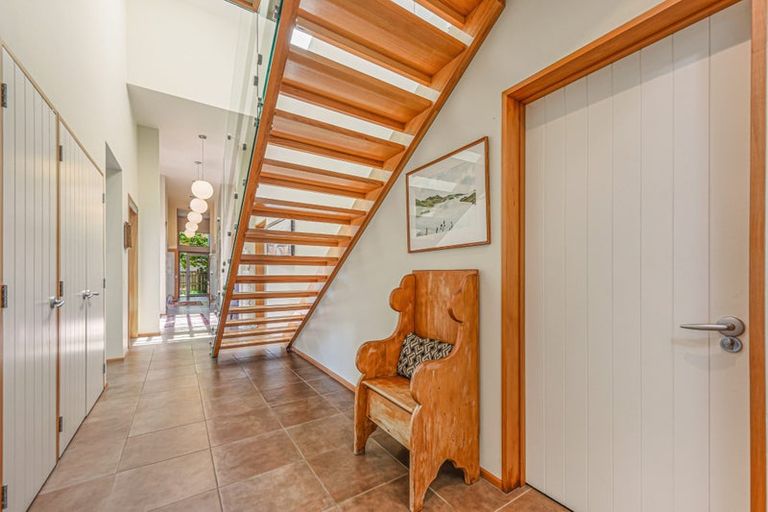 Photo of property in 16 Aratia Way, Richmond, 7020