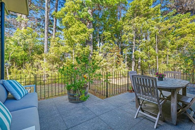 Photo of property in 102 West Road, Kaukapakapa, 0873