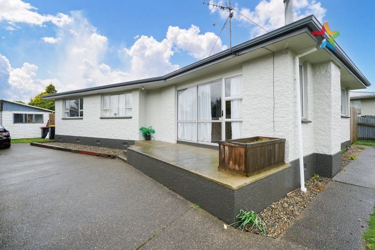 Photo of property in 10 Burns Street, Kew, Invercargill, 9812