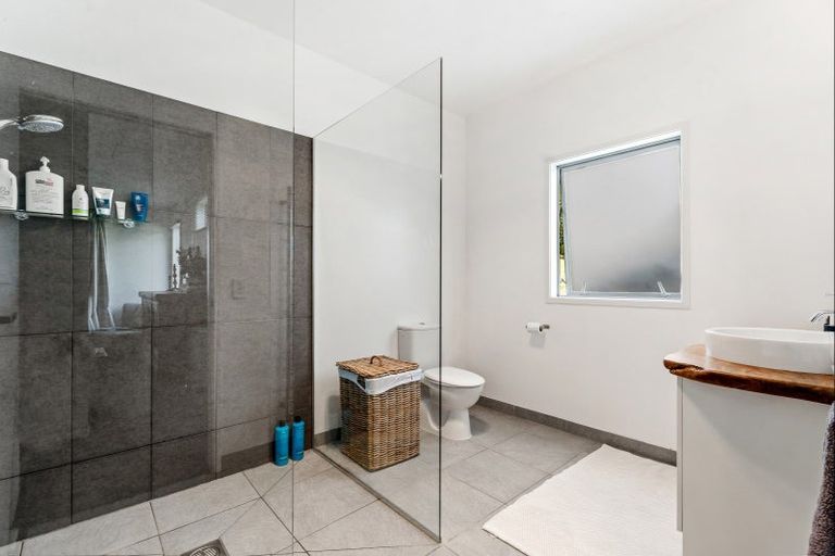 Photo of property in 200 Govan Wilson Road, Whangaripo, Warkworth, 0985